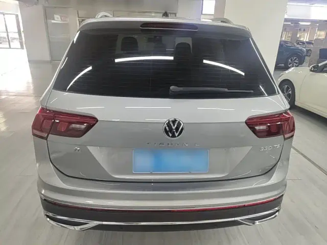 Volkswagen Tiguan L — Фото автомобиля 5