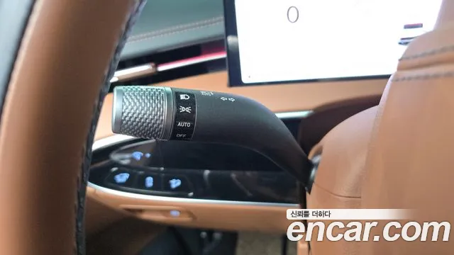 Genesis GV70 2.5T Бензин AWD — Фото автомобиля 27