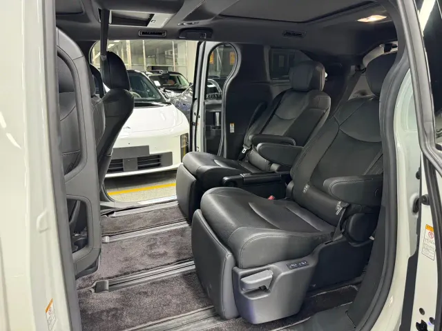 Toyota Sienna — Фото автомобиля 5