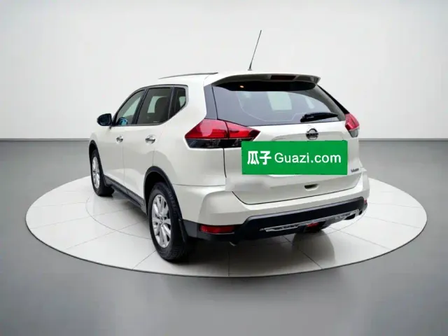Nissan X-Trail — Фото автомобиля 4