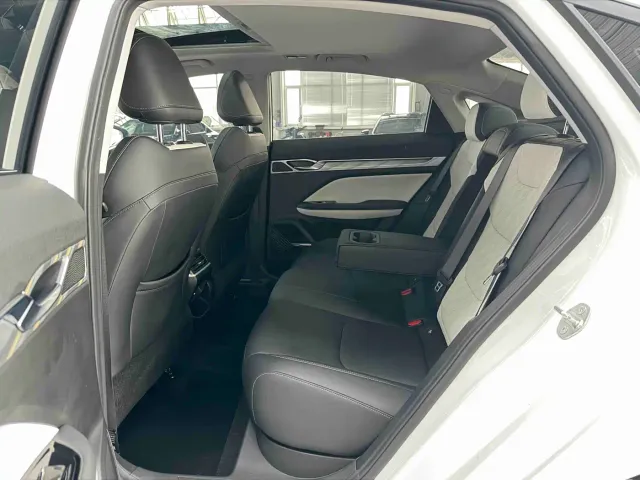 Geely Emgrand L — Фото автомобиля 15