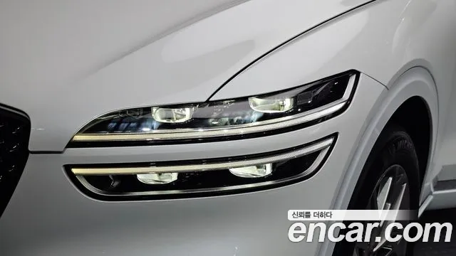 Genesis GV70 2.5T Бензин 2WD — Фото автомобиля 20