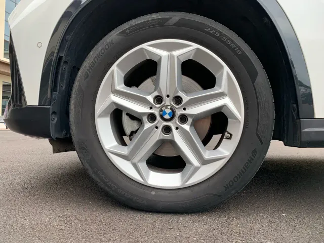 BMW X1 — Фото автомобиля 9