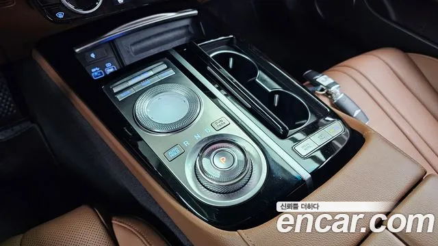 Genesis G80 Бензин 2.5 турбо AWD — Фото автомобиля 9