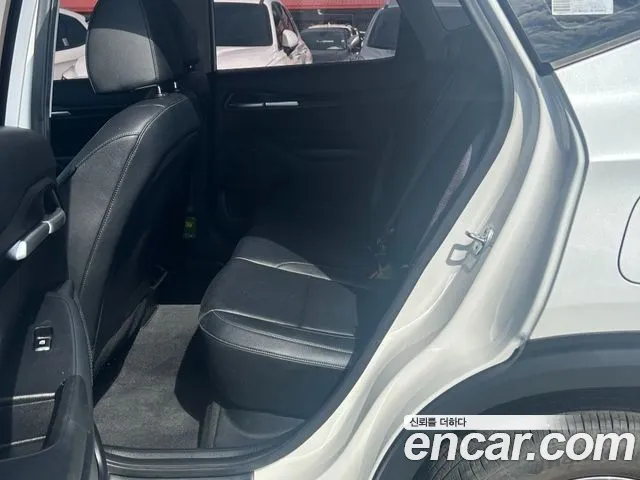 Kia Seltos — Фото автомобиля 10