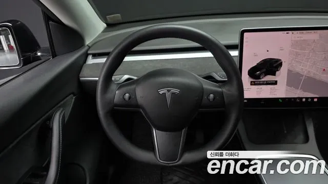 Tesla Model Y — Фото автомобиля 19