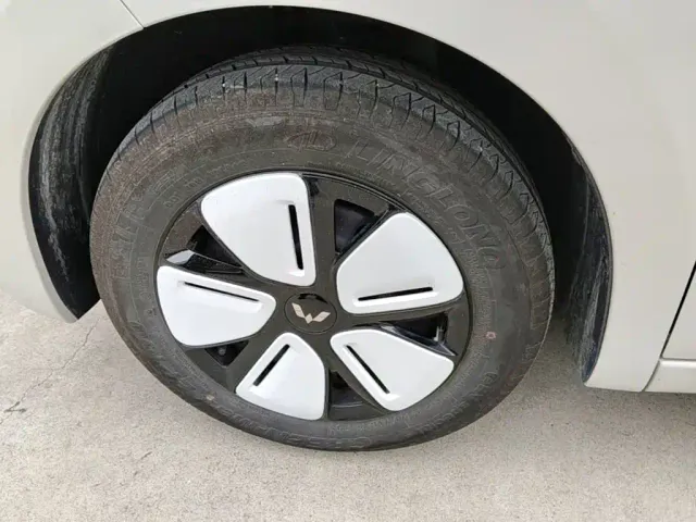 Wuling Hongguang Mini EV — Фото автомобиля 22