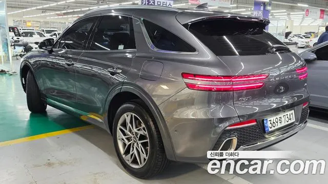 Genesis GV70 — Фото автомобиля 5