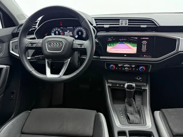 Audi Q3 — Фото автомобиля 13