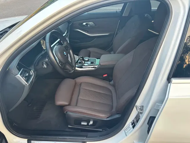 BMW 3 Series — Фото автомобиля 5
