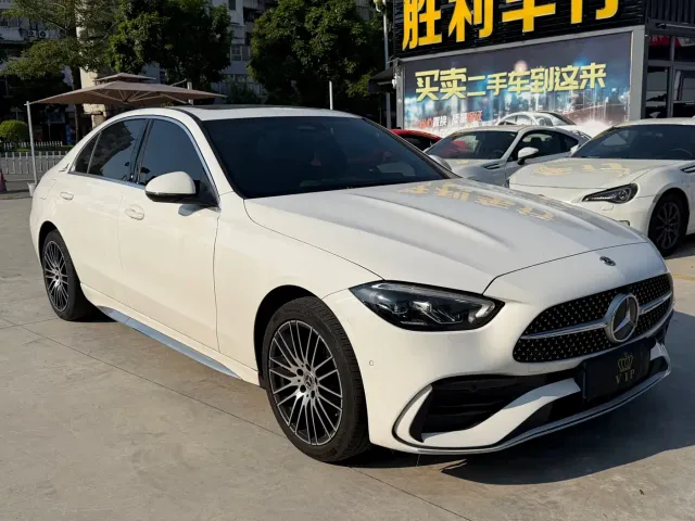 Mercedes-Benz C-Class — Фото автомобиля 3