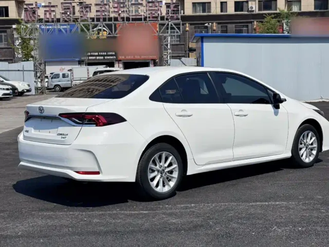 Toyota Corolla — Фото автомобиля 9