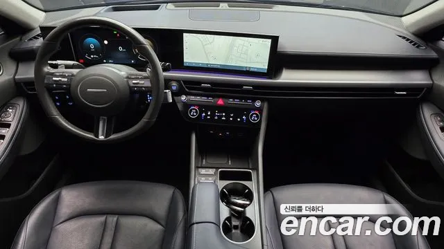 Hyundai Sonata — Фото автомобиля 10