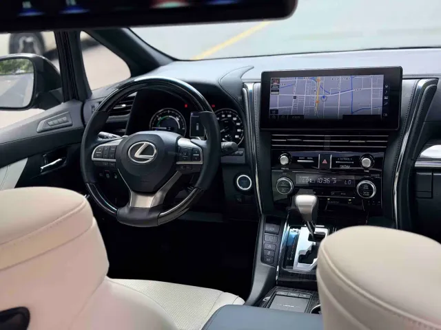 Lexus LM — Фото автомобиля 5