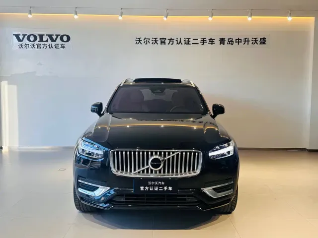 Volvo XC90 — Фото автомобиля 3