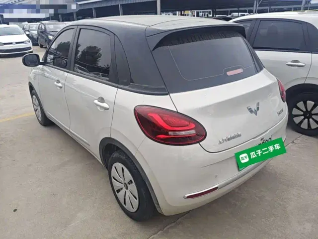 Wuling Bingo — Фото автомобиля 4