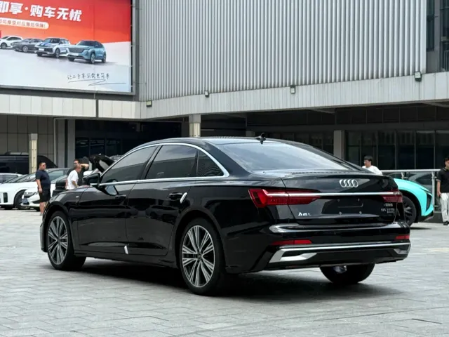 Audi A6L — Фото автомобиля 7