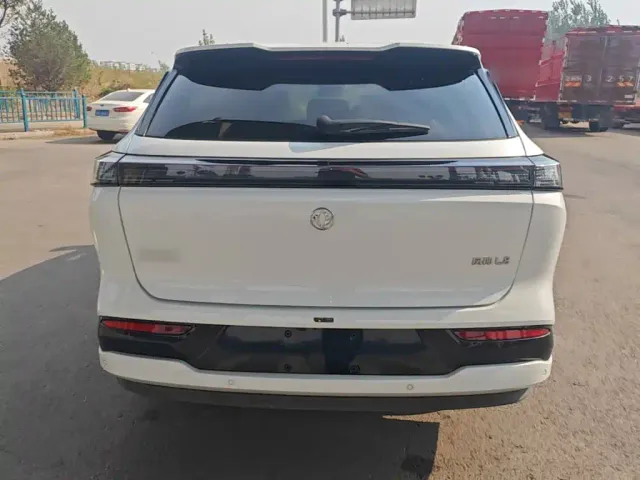 Dongfeng Aeolus L8 — Фото автомобиля 5