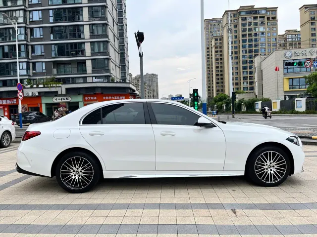 Mercedes-Benz C-Class — Фото автомобиля 16
