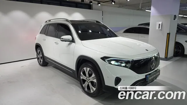 Mercedes-Benz EQB X243 — Фото автомобиля 2