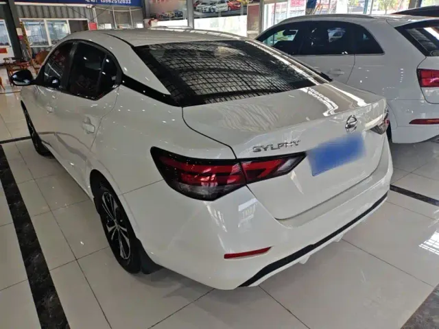 Nissan Sylphy — Фото автомобиля 4