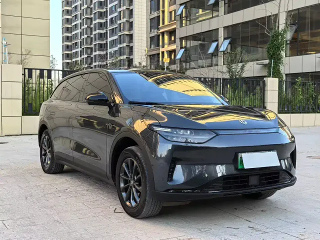 Leapmotor C11 — Фото автомобиля 3