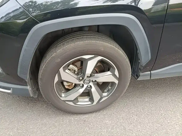 Toyota RAV4 Rongfang Dual Engine E+ — Фото автомобиля 22