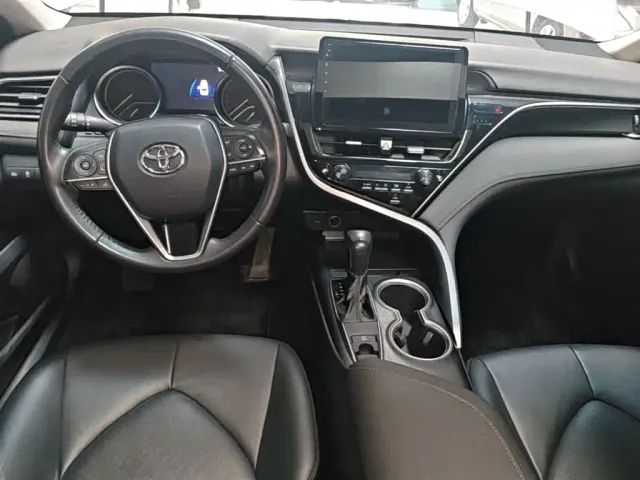 Toyota Camry — Фото автомобиля 9