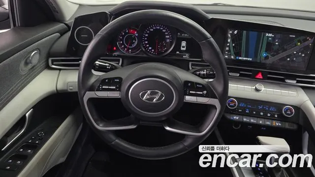 Hyundai AVANTE Avante (CN7) — Фото автомобиля 13