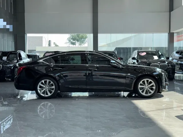 Cadillac CT5 — Фото автомобиля 8