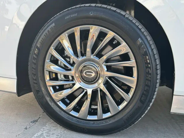 GAC Trumpchi M8 — Фото автомобиля 24