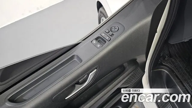 Hyundai Staria — Фото автомобиля 19