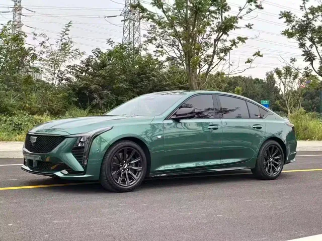 Фотография автомобиля — Cadillac CT5
