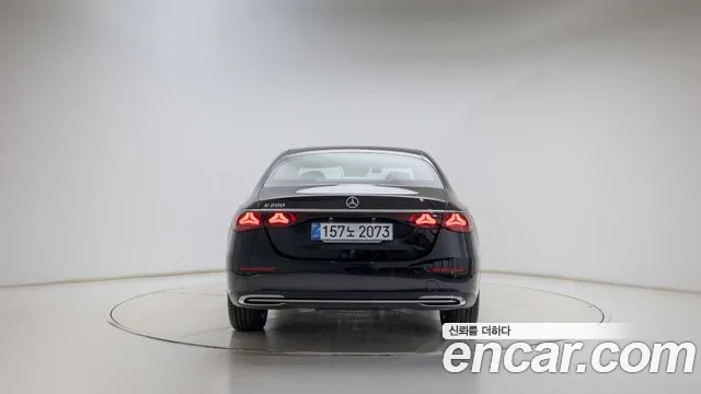 Mercedes-Benz E-Class W214 — Фото автомобиля 4