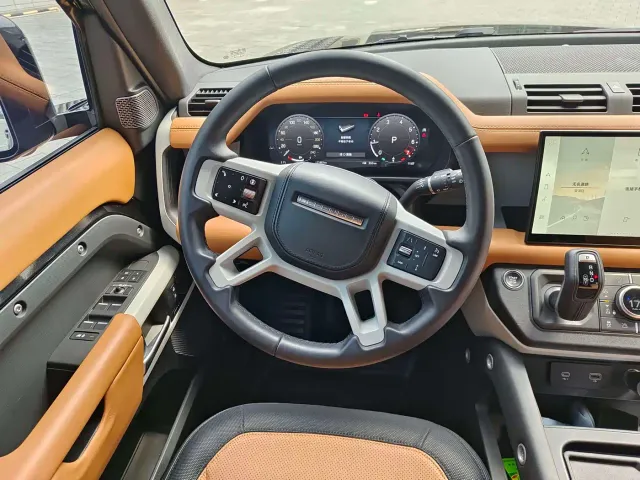 Land Rover Land Rover Defender 2024 110 3.0T P400 X-DYNAMIC HSE — Фото автомобиля 9