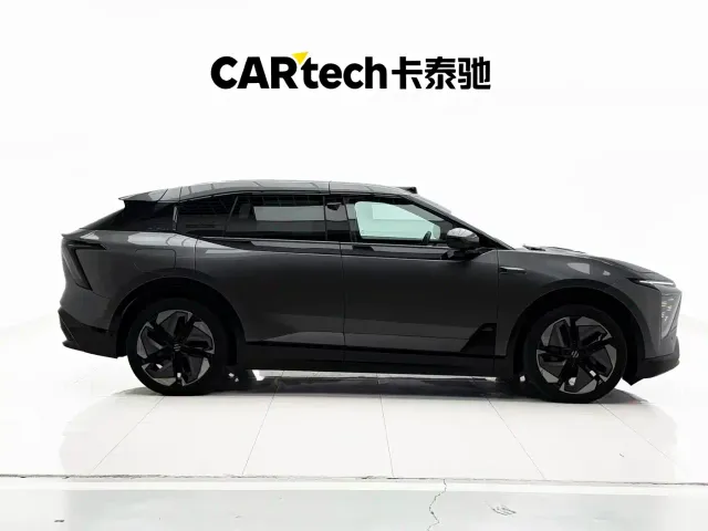 HiPhi HiPhi Y 2023 560km Elite Edition — Фото автомобиля 4