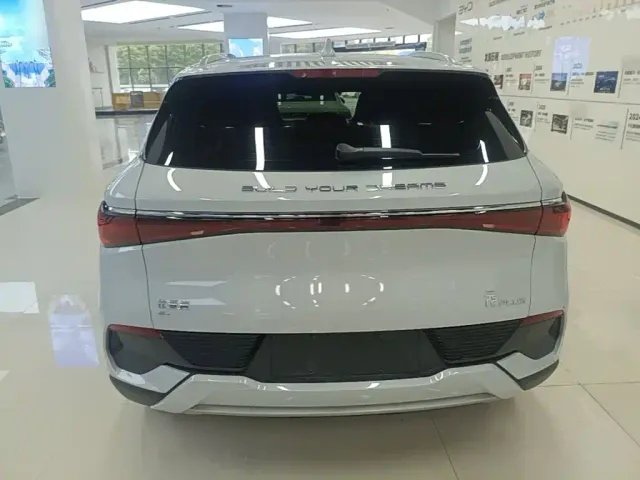 BYD Yuan PLUS — Фото автомобиля 5