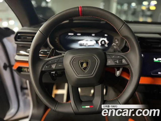 Lamborghini Urus — Фото автомобиля 8