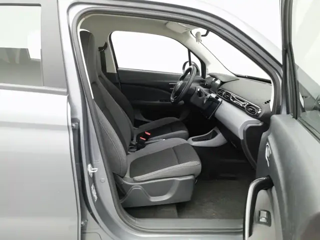 Leapmotor T03 — Фото автомобиля 23