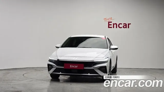 Hyundai Avante CN7 — Фото автомобиля 3