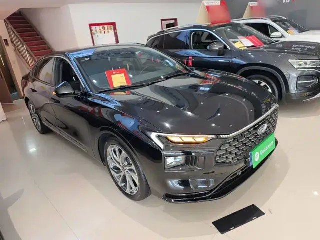 Ford Mondeo — Фото автомобиля 3