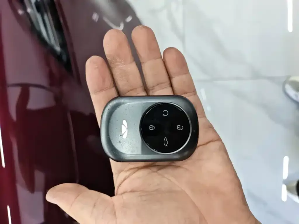 Chery Fengyun Fengyun A9L 2025 Model 4WD High-performance Summit Edition — Фото автомобиля 16