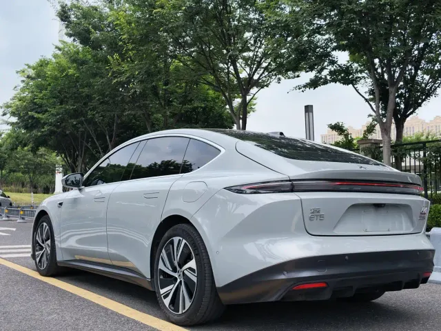 Nio ET5 — Фото автомобиля 9