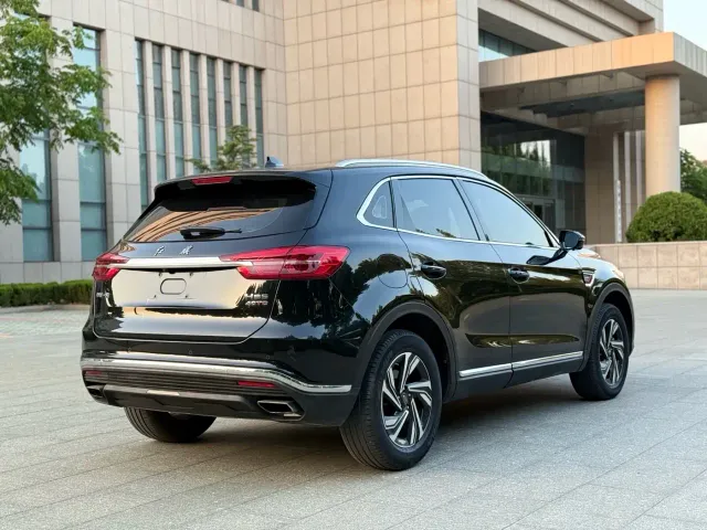Hongqi HS5 — Фото автомобиля 4