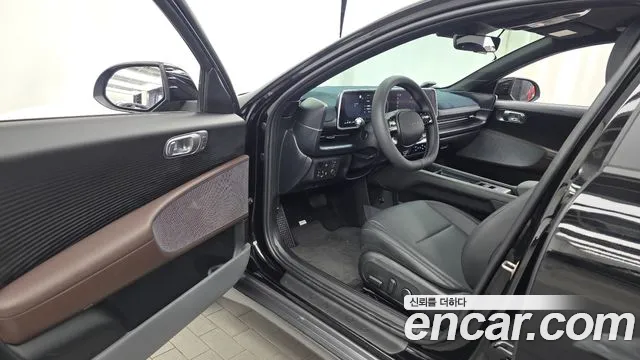Hyundai Ioniq6 — Фото автомобиля 10