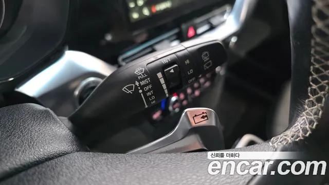 Kia Niro — Фото автомобиля 29