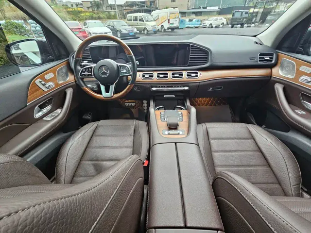 Mercedes-Benz GLS-Class — Фото автомобиля 6