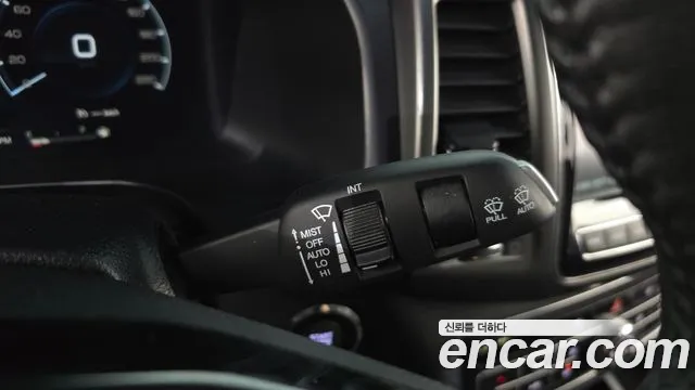 KG_Mobility_Ssangyong Rexton Новый Rexton Sport Khan Дизель 2.2 4WD — Фото автомобиля 24