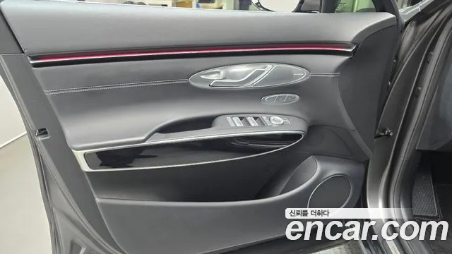 Genesis GV70 3.5T Бензин AWD — Фото автомобиля 24
