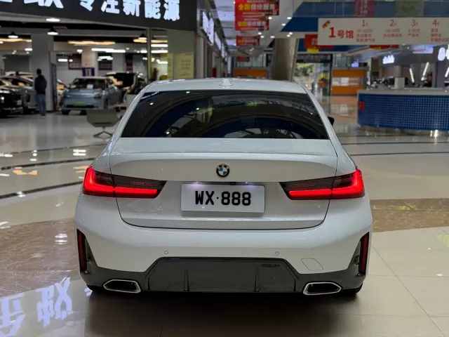 BMW 3 Series — Фото автомобиля 4